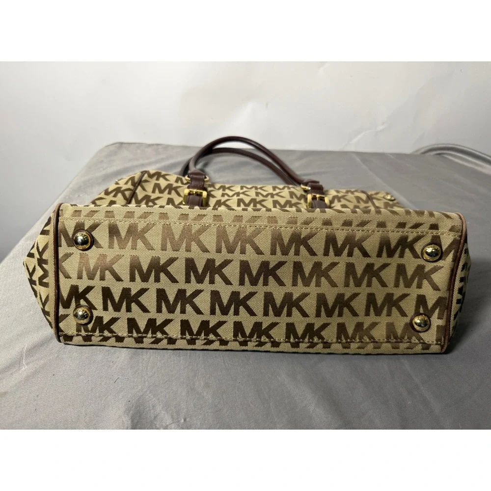 Michael Kors Monogram Jacquard Tote Bag Brown Beige Leather Trim Gold Hardware - Picture 5 of 12